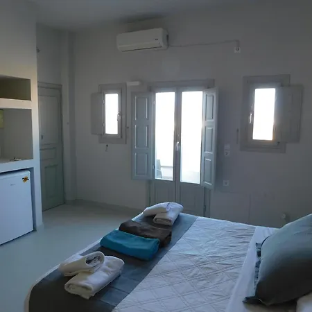 South Rooms- Beachfront Apartment *
